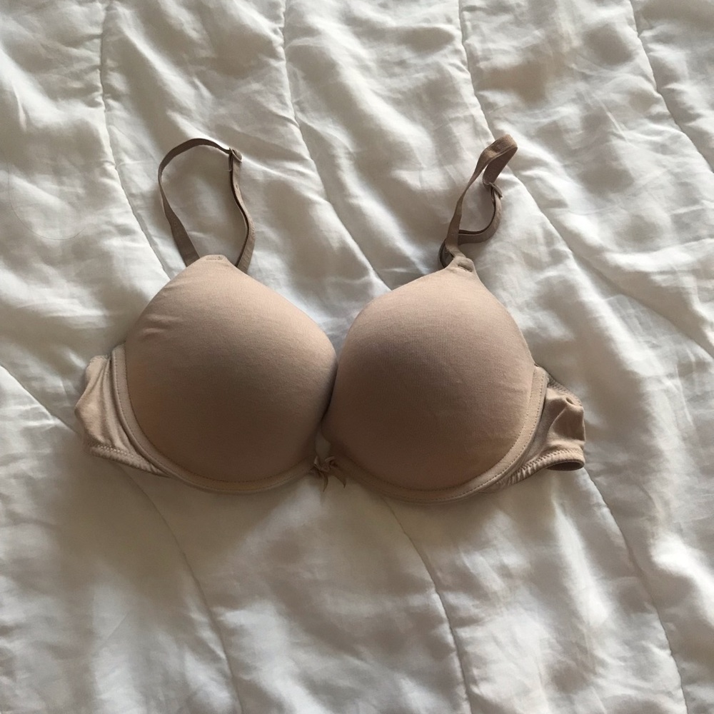 Victoria’s Secret Nude Push Up Bra